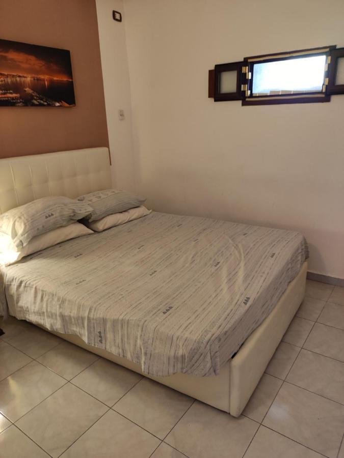 Ariaviva Apartment Naples Luaran gambar